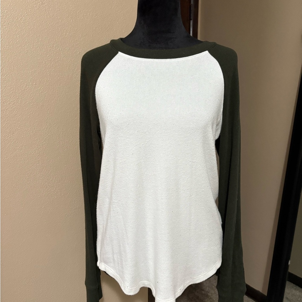 Sonoma White and Dark Green Raglan Sleeve Top